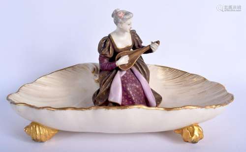 Royal Worcester rare shell dish with four shell feet having ...