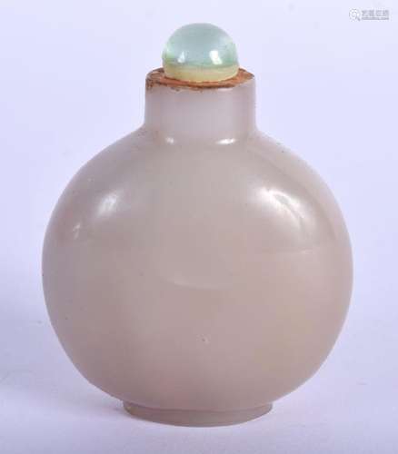 A 19TH CENTURY CHINESE PEKING GLASS SNUFF BOTTLE AND STOPPER...