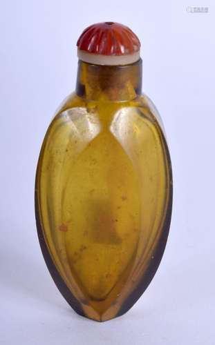 A 19TH CENTURY CHINESE CARVED PEKING GLASS TEAR DROP SNUFF B...