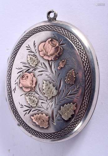 A VICTORIAN SILVER LOCKET. 13 grams. 4 cm x 3.25 cm.