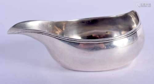 AN ANTIQUE CONTINENTAL SILVER PAP BOAT. 99 grams. 12 cm x 7....