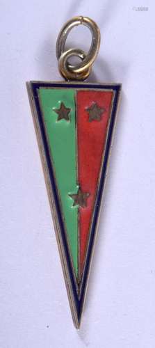 A CONTINENTAL SILVER GILT AND ENAMEL FLAG SHAPED PENDANT. 6....