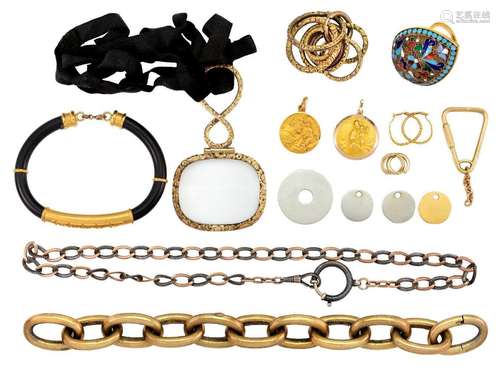 A group of jewellery, comprising: a gold belcher link bracel...