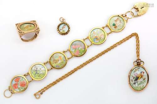 A collection of jewellery comprising: a bracelet composed of...