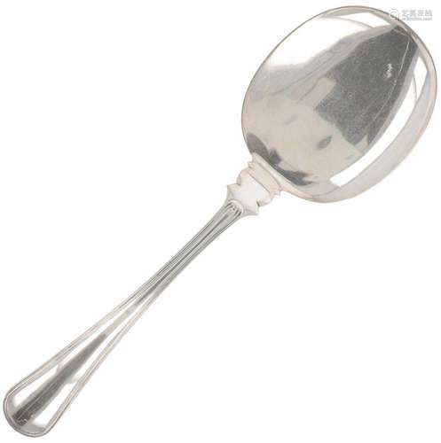 Pastry scoop silver.