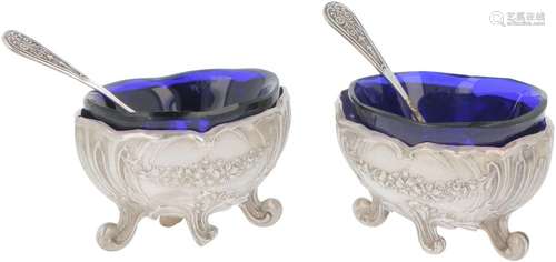 (2) piece set salt cellars & spoons silver.