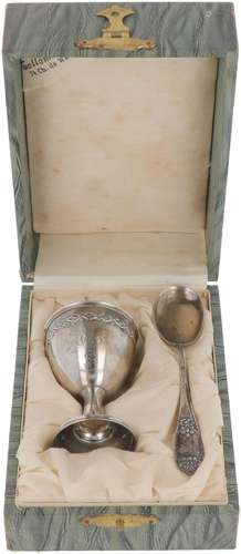 Egg cup with spoon silver.