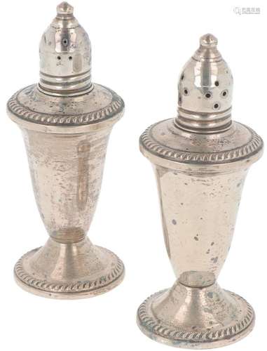 (2) piece set of salt & pepper shakers silver.