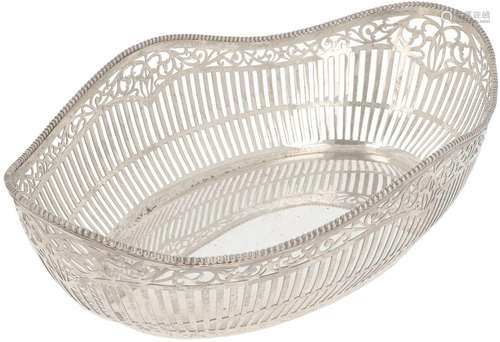 Bread basket silver.