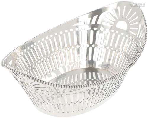 Silver bonbon basket.