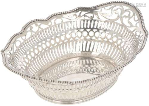 Silver bonbon basket.