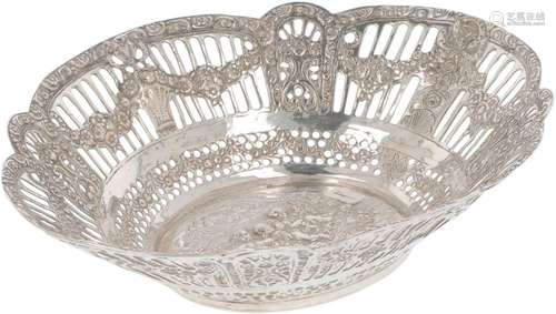 Silver bonbon basket.