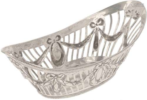 Silver bonbon basket.