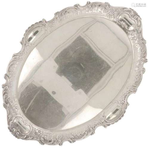 Serving tray silver.