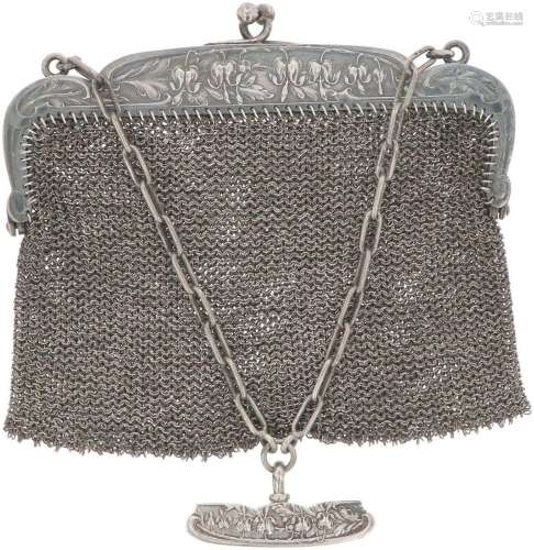 Buckle bag silver.