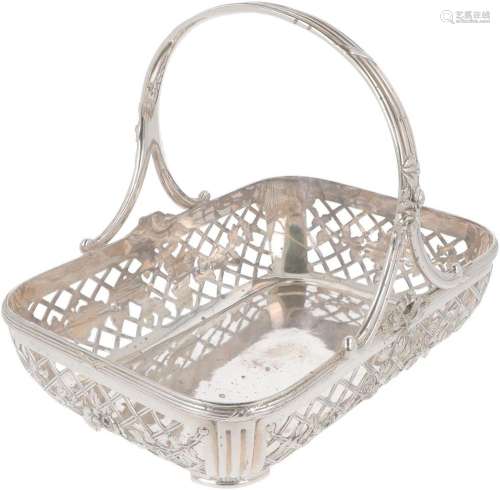 Handle basket "Christofle Gallia" silver plated.