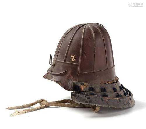 Japon, XIXe siècle Casque japonais dit kabuto à quatre rangé...