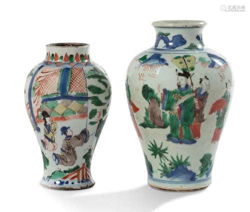 Chine, XVIIe siècle Vase balustre en porcelaine et émail wuc...