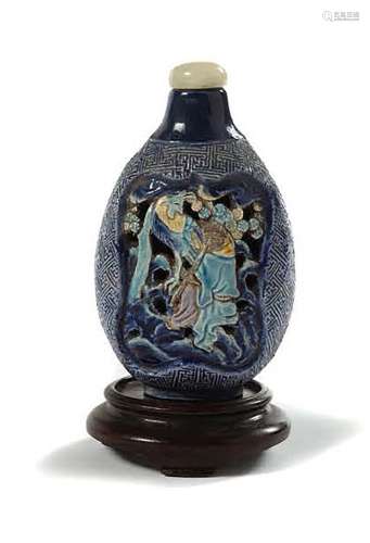 Chine, période Qing Flacon-tabatière en porcelaine émaillée ...