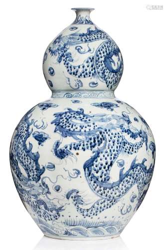 Chine, dans le style des Ming, période République Grand vase...