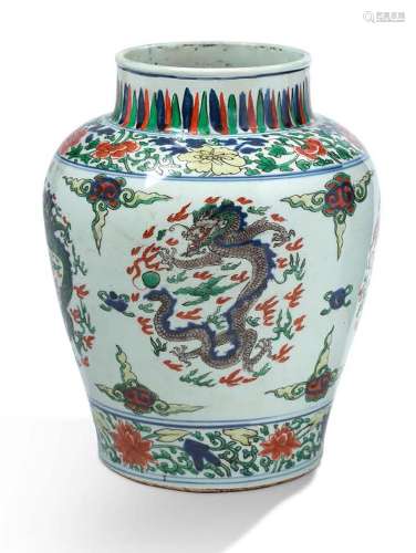 Chine, XVIIe siècle Potiche balustre en porcelaine et émaux