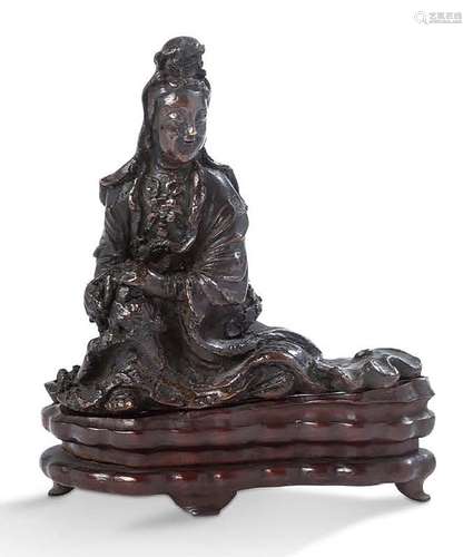 Chine, période Ming Statuette en bronze de patine brune