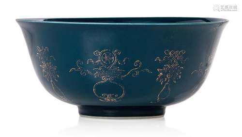 Chine, période Jiaqing (1796-1820) Coupe en porcelaine et ém...