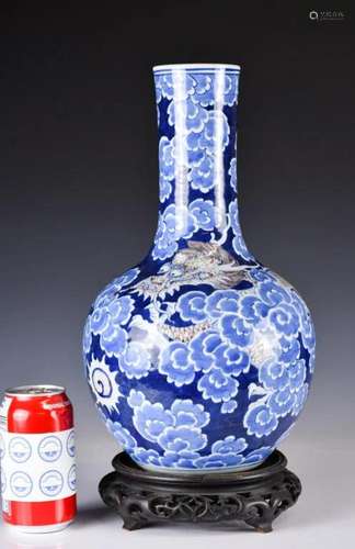 A Blue and White and Red Vase w/Stand, Qing