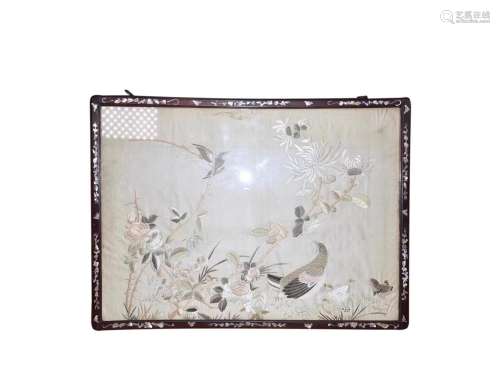 A Framed Yue Embroidery of Floral and Birds