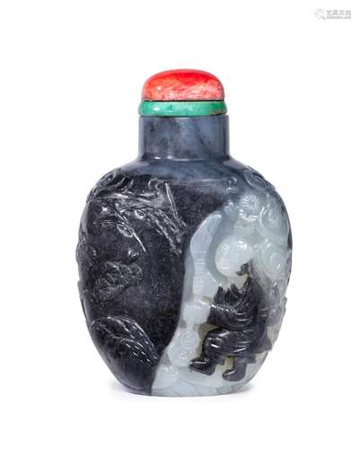 A fine black and white jade 'Liu Hai' snuff bottle