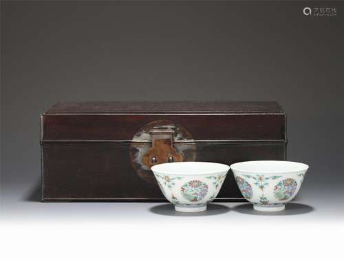 Pair Doucai Glazed Medallion Bowls