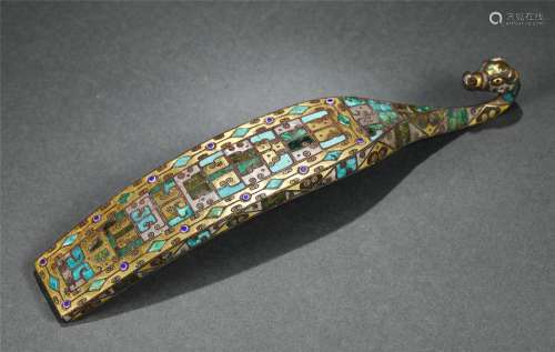 A Turquoise Decorated Bronze Partly Gilt Belthook