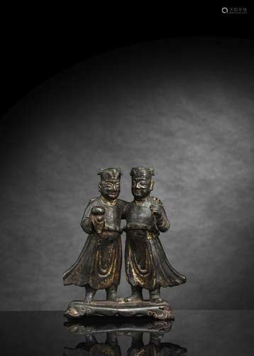 AN UNUSUAL BRONZE GROUP OF JINSHEREN AND YINSHEREN STANDING ...