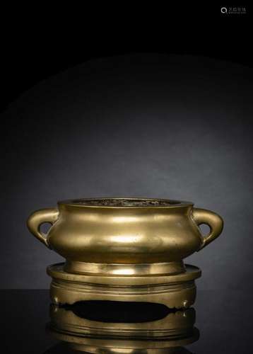 A LARGE AND FINE BRONZE CENSER WITH STAND