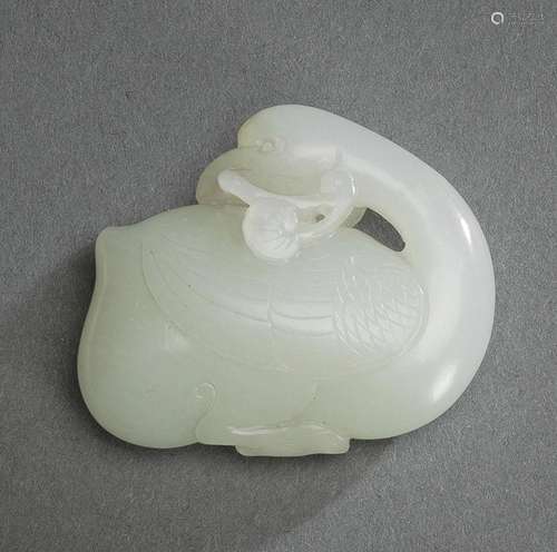 A FINE CARVED LIGHT GREEN JADE DUCK