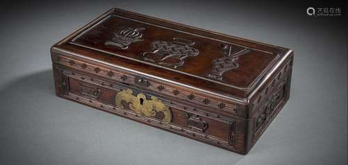 A CARVED HONGMU BOX AND COVER WITH ANTIQUES AND SYMBOLS