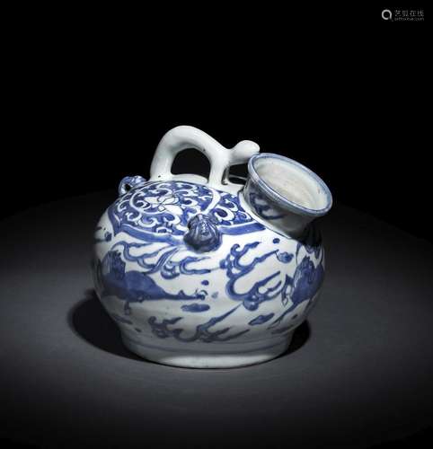 A VERY RARE BLUE AND WHITE CHAMBER POT WITH FLYING HORSES