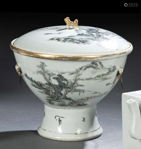 A PORCELAIN WARMER WITH INSET TRAY AND LANDSCAPE DECORATION