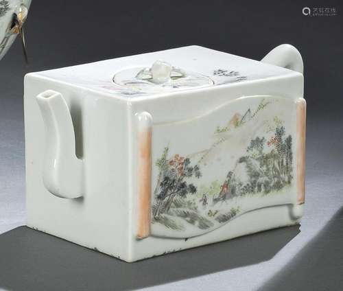 A PAINTED PORCELAIN TEAPOT AND COVER