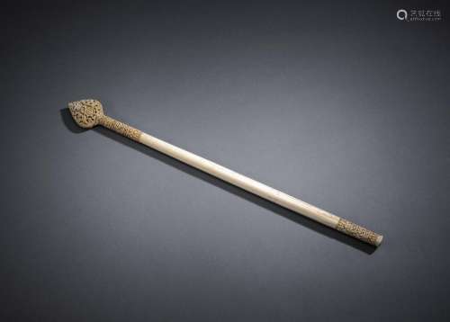 A CARVED IVORY STAFF FOR A FAN OF HONOUR