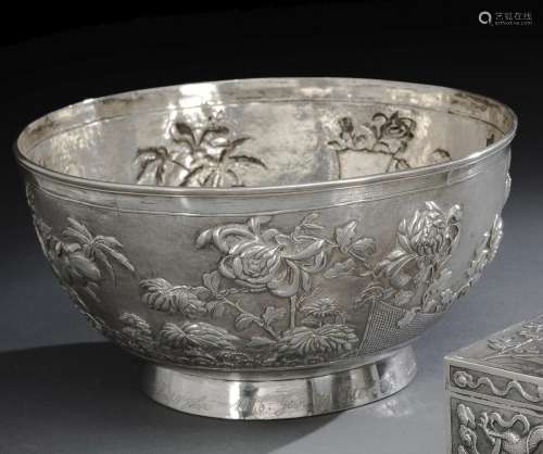 LARGE REPOUSSÉ SILVER BOWL ON A HIGH FOOT