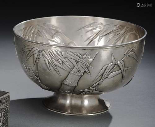EXPORT SILVER BOWL WITH BAMBOO DECOR IN REPOUSSÉ AND ENGRAVE...