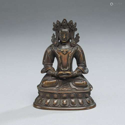 BRONZE FIGURE OF AMITAYUS ON A LOTUS