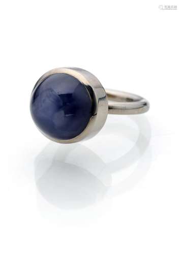 RING WITH STAR SAPPHIRE