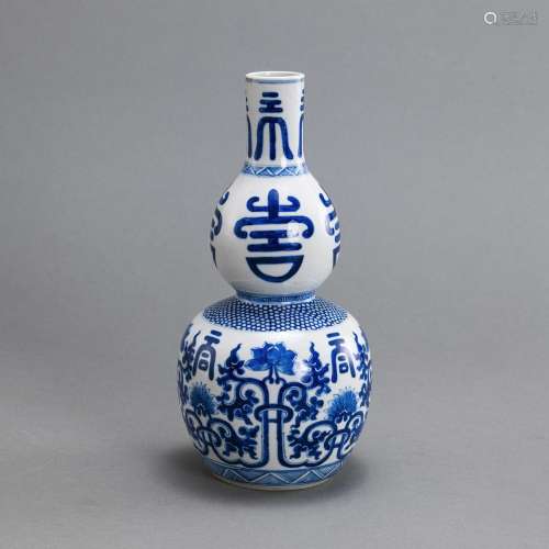 A BLUE AND WHITE DOUBLE-GOURD PORCELAIN LOTUS AND 'SHOU...