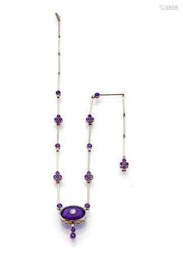 AN AMETHYST AND DIAMOND NECKLACE