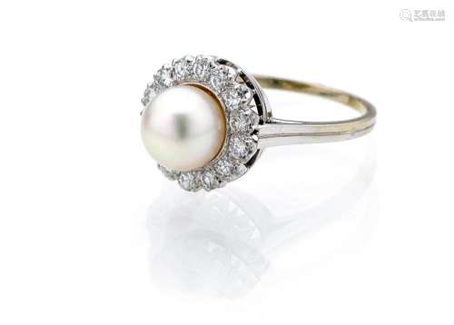 A FINE PEARL AND DIAMOND RING
