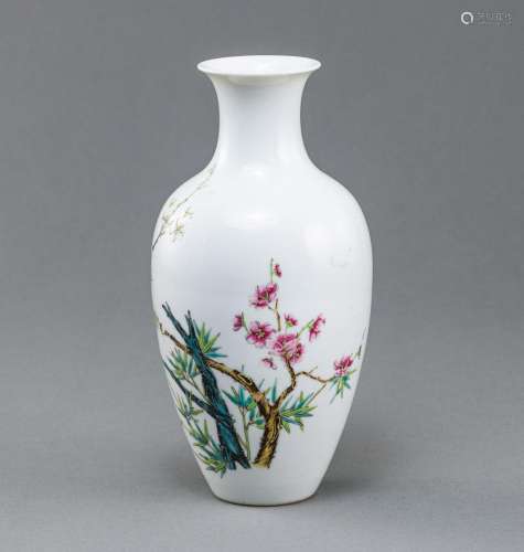 A SMALL INSCRIBED PEACH BLOOM PORCELAIN VASE