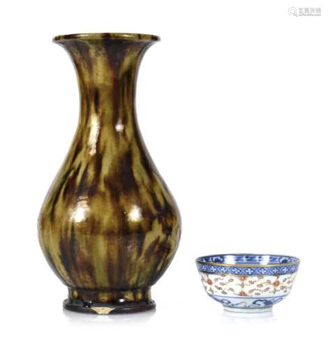 A 'SHIWAN' WARE BOTTLE VASE AND A SMALL RICE-PATTE...
