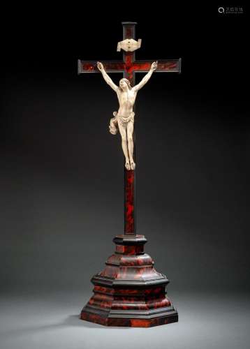 AN IVORY AND TOROISE SHELL MOUNTED CRUCIFIX